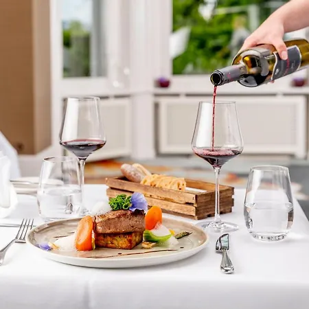 Bed & Breakfast Schweizerhof Lucerne
